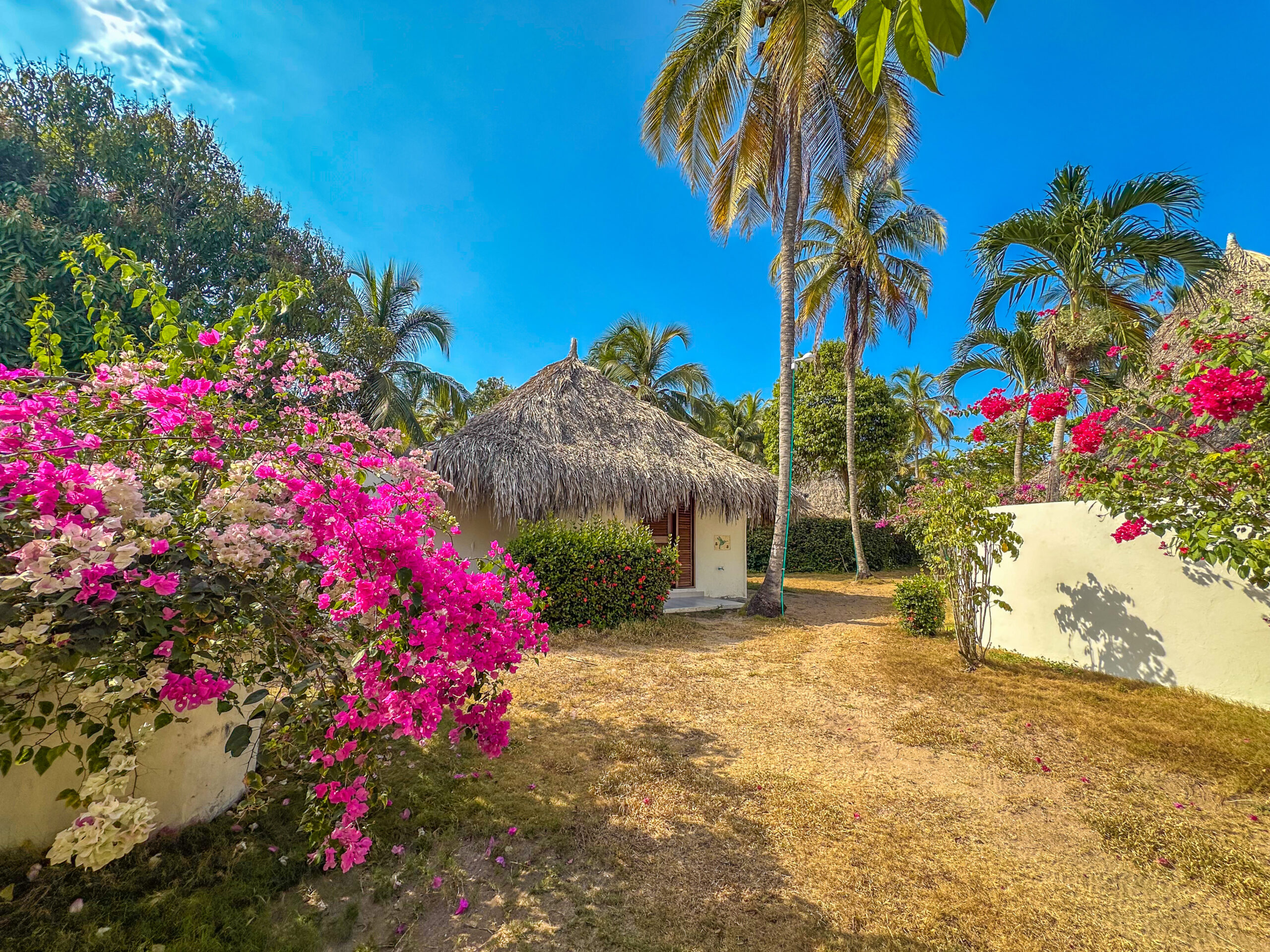 HUKU BEACH HOSTEL